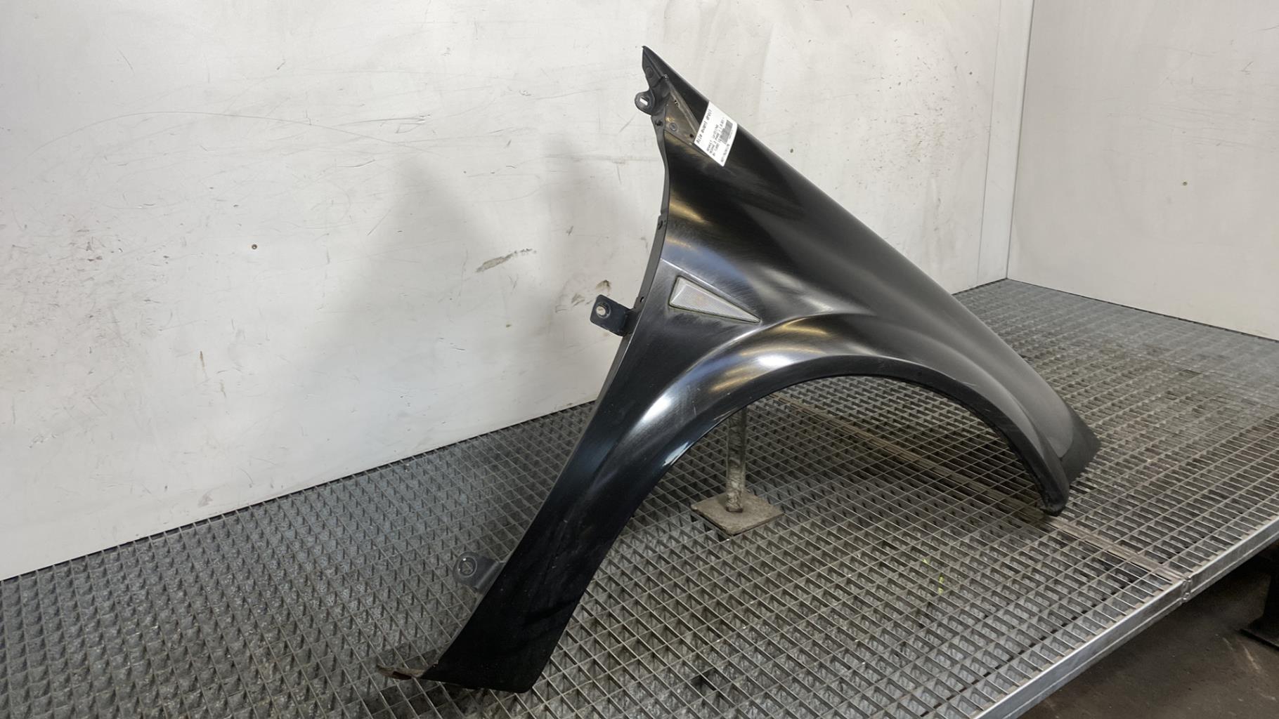 Aile avant droit RENAULT MEGANE 2 PHASE 1 Diesel - 1