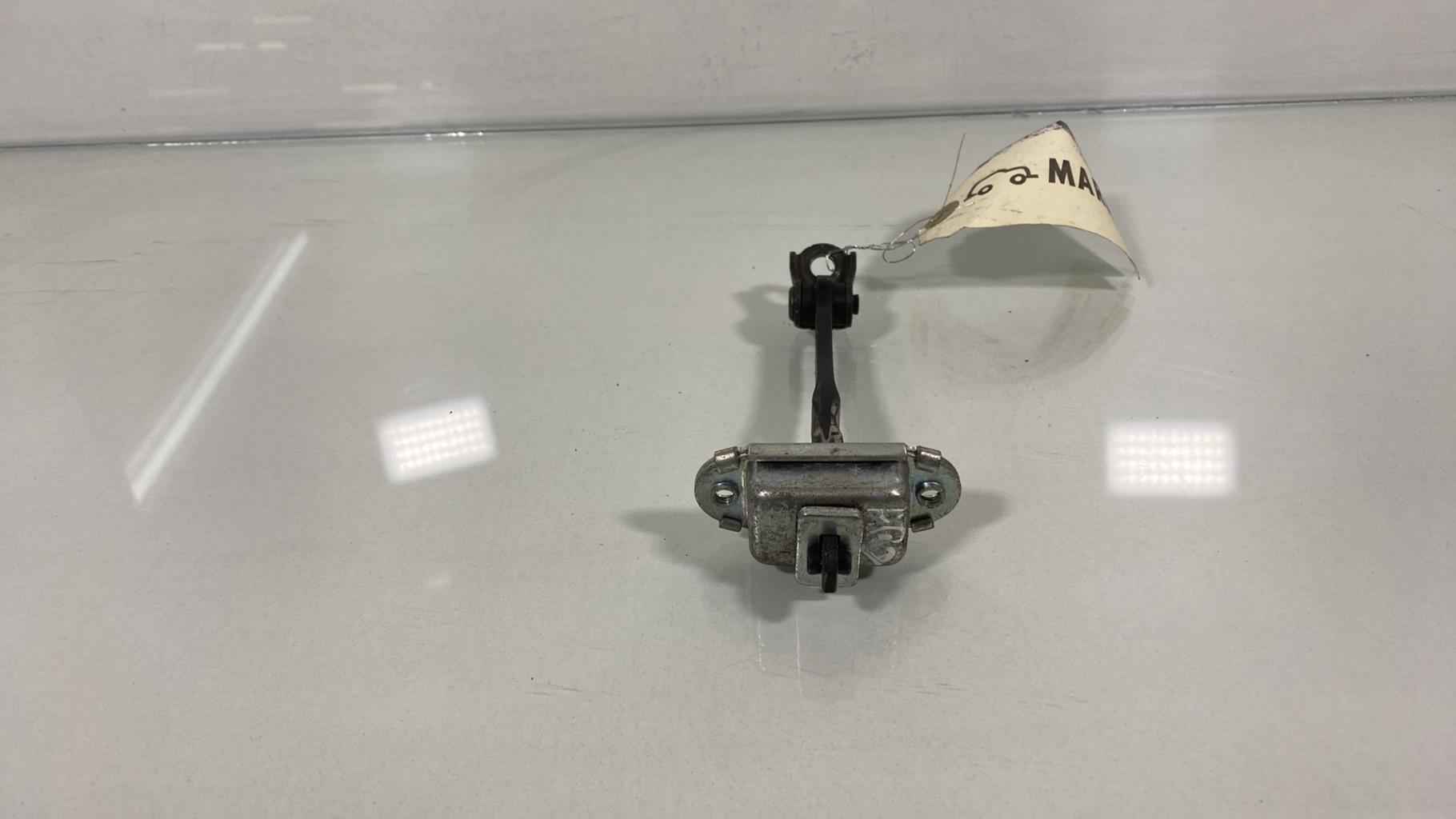 Arresto portiera posteriore destra NISSAN QASHQAI 1 PHASE 1 Diésel - 1