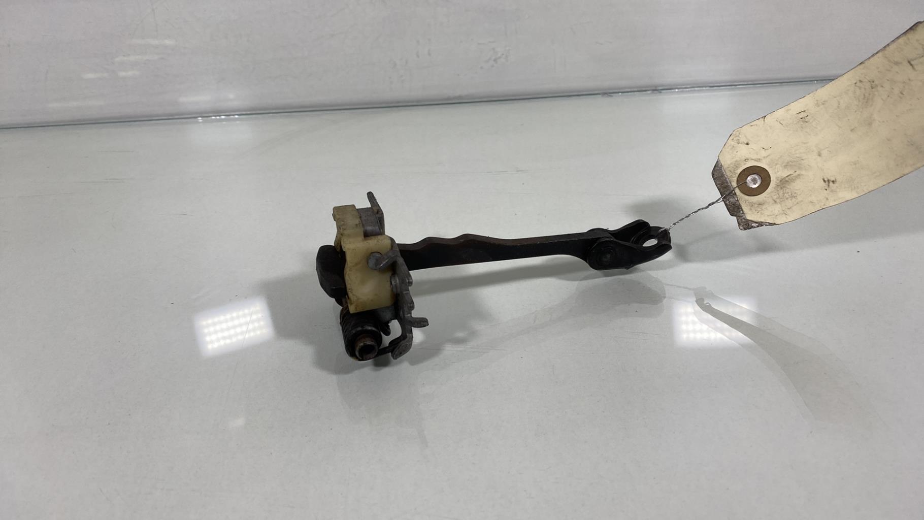 Arresto portiera posteriore destra RENAULT MEGANE 3 PHASE 1 Diésel - 1