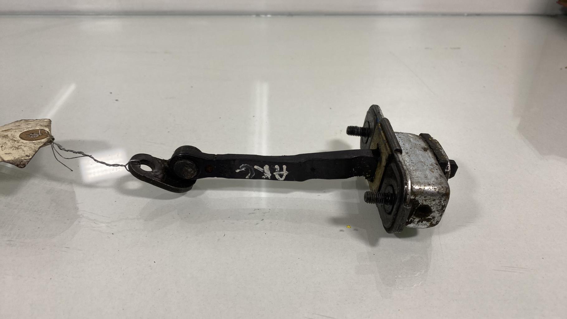 Arresto portiera posteriore sinistra HYUNDAI IX 35 PHASE 1 Diésel - 1