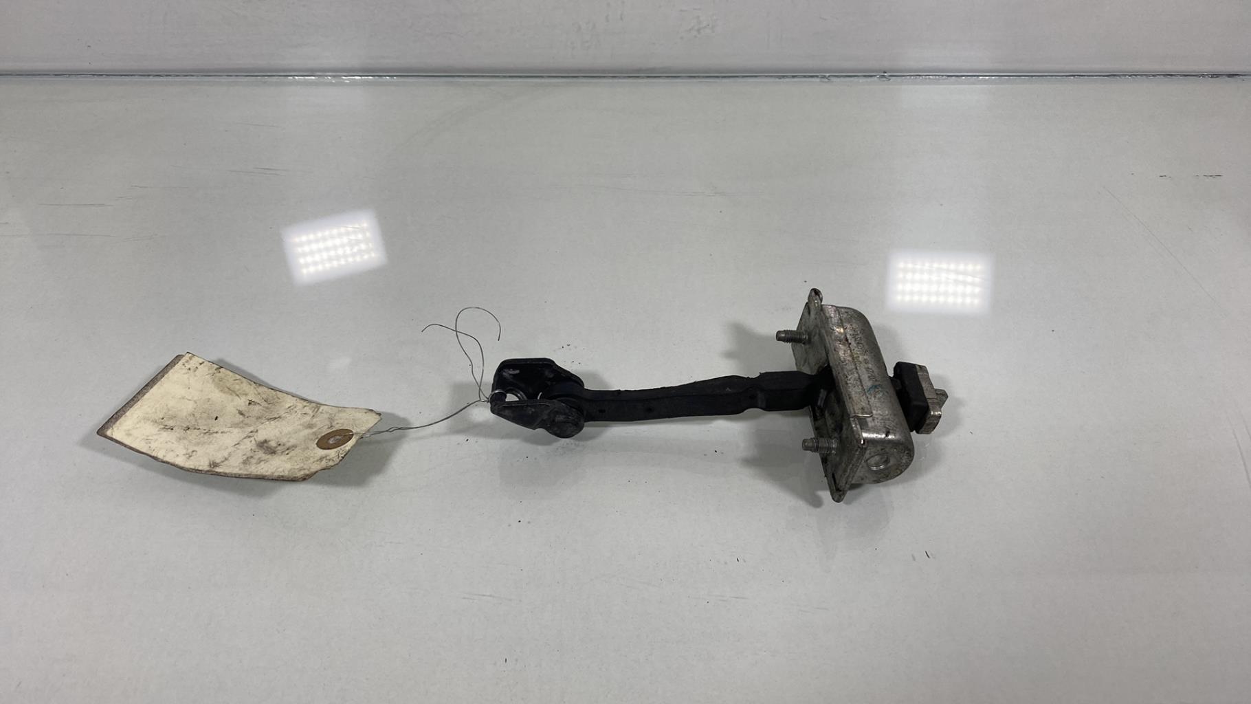 Arresto portiera anteriore destra OPEL CORSA D PHASE 1 Diésel - 1
