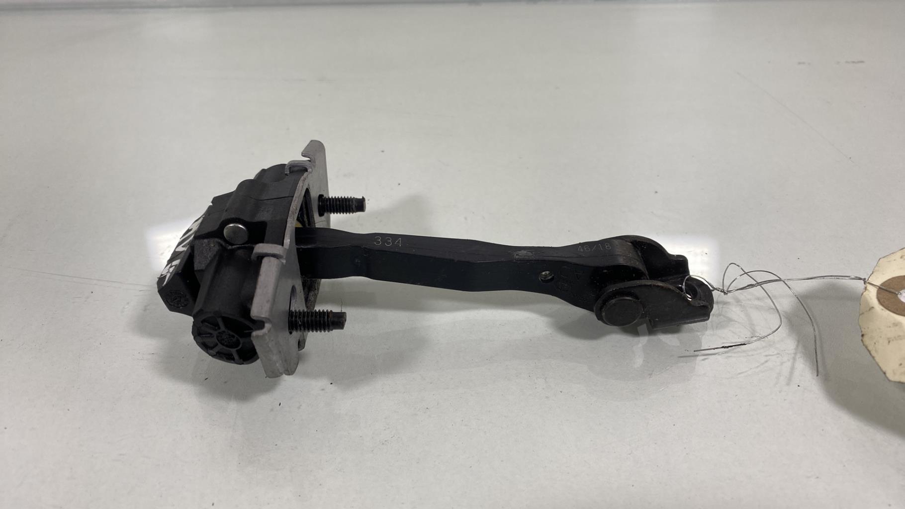 Arresto portiera anteriore sinistra FIAT 500X PHASE 2 Gasolina - 1