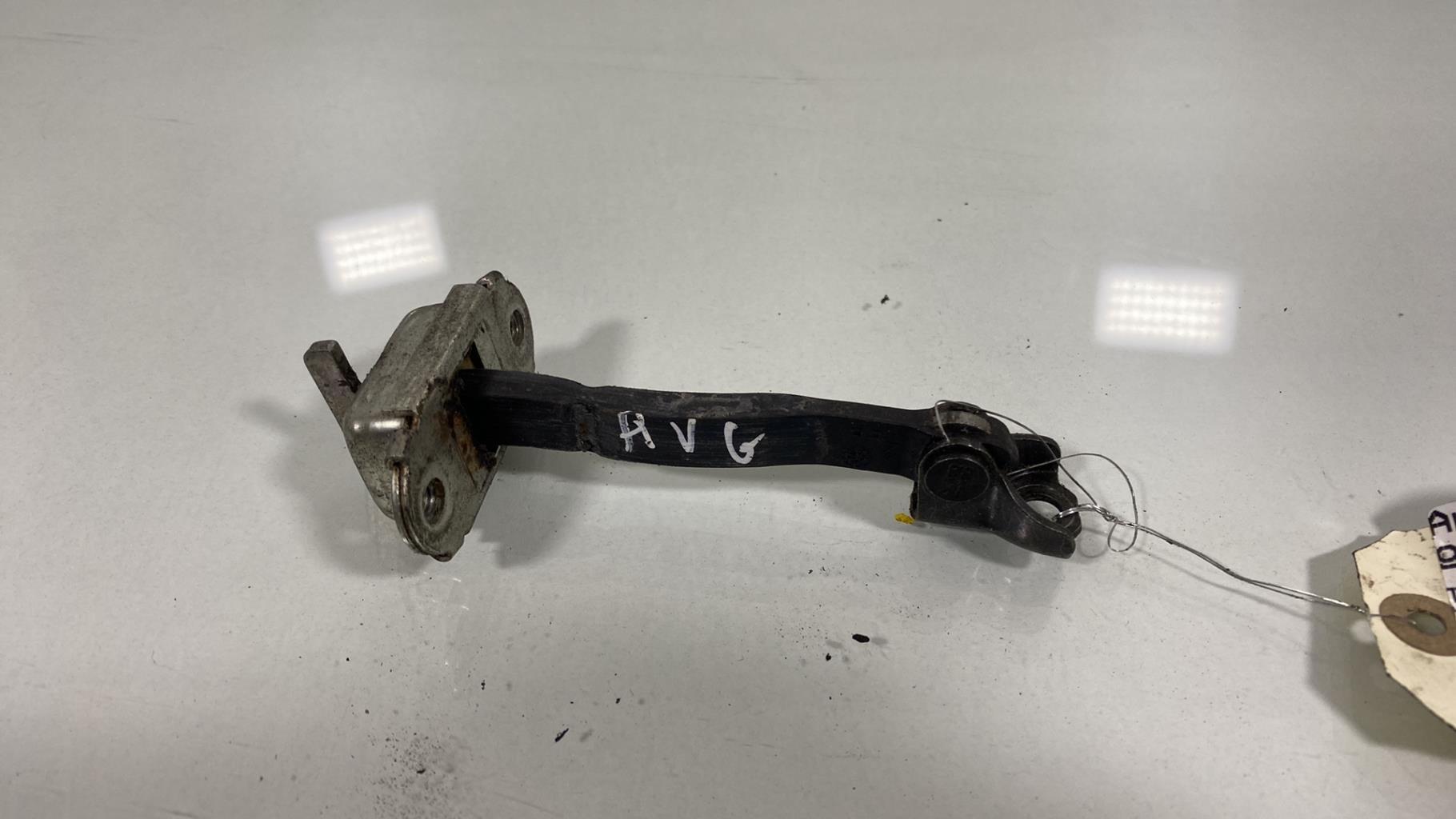 Arresto portiera anteriore sinistra TOYOTA YARIS 2 PHASE 1 Gasolina - 1