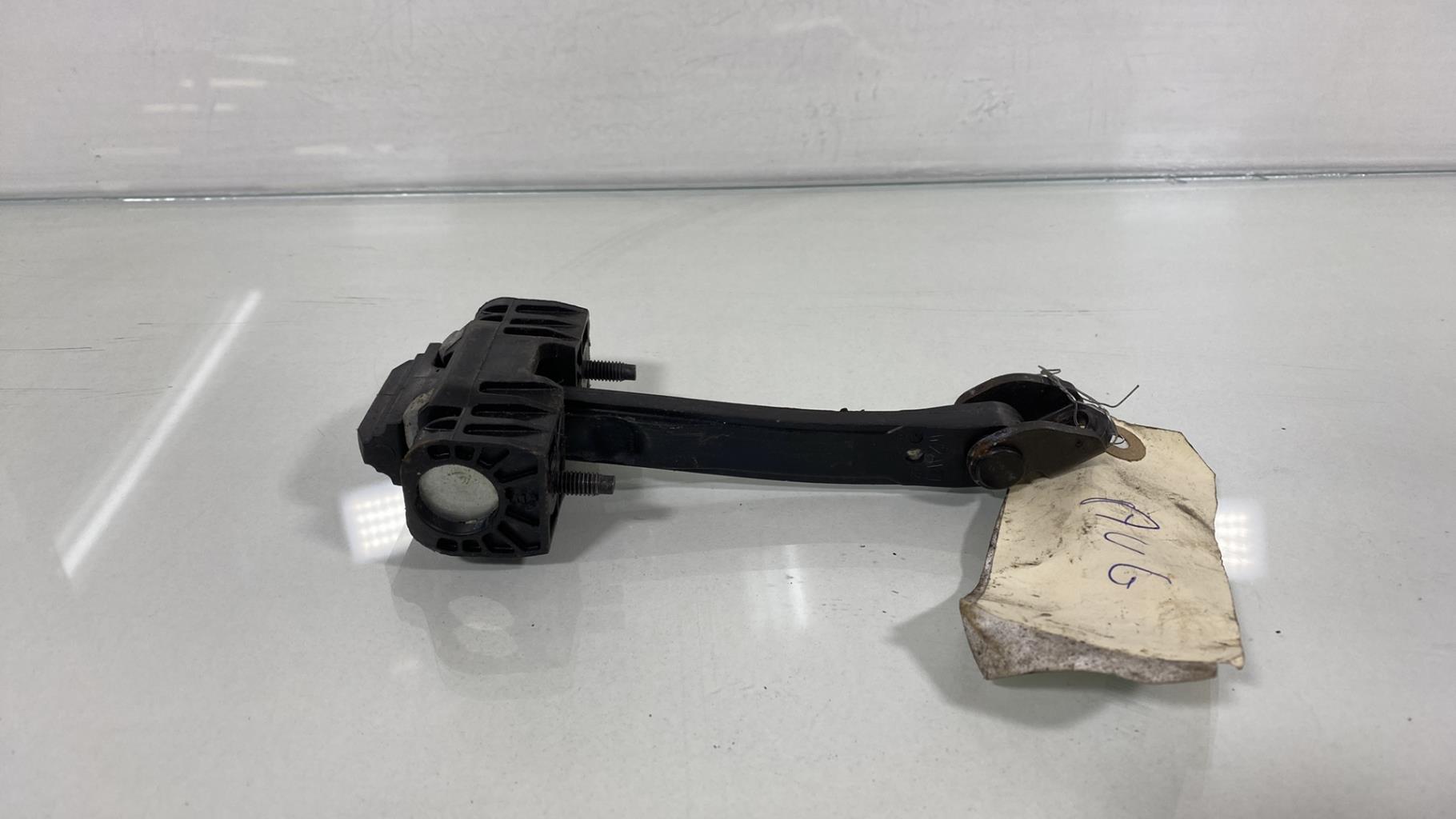 Arresto portiera anteriore sinistra PEUGEOT 508 1 PHASE 1 Diésel - 1