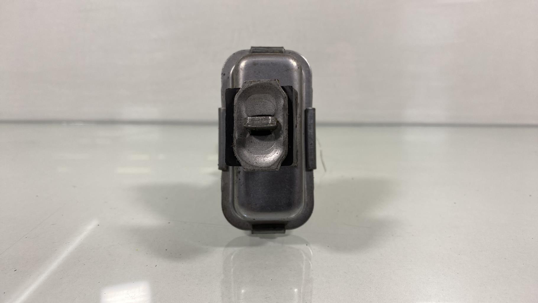 Arresto portiera anteriore sinistra CITROEN C3 3 PHASE 1 Gasolina - 1