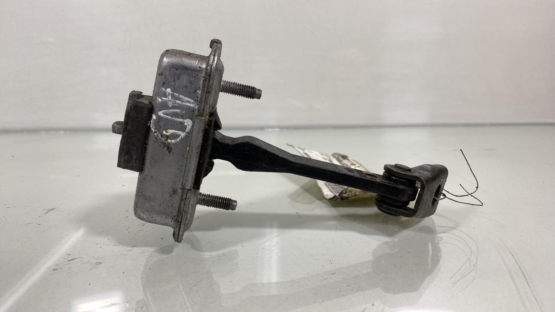 Arresto portiera anteriore sinistra CITROEN C3 3 PHASE 1 Gasolina - 1