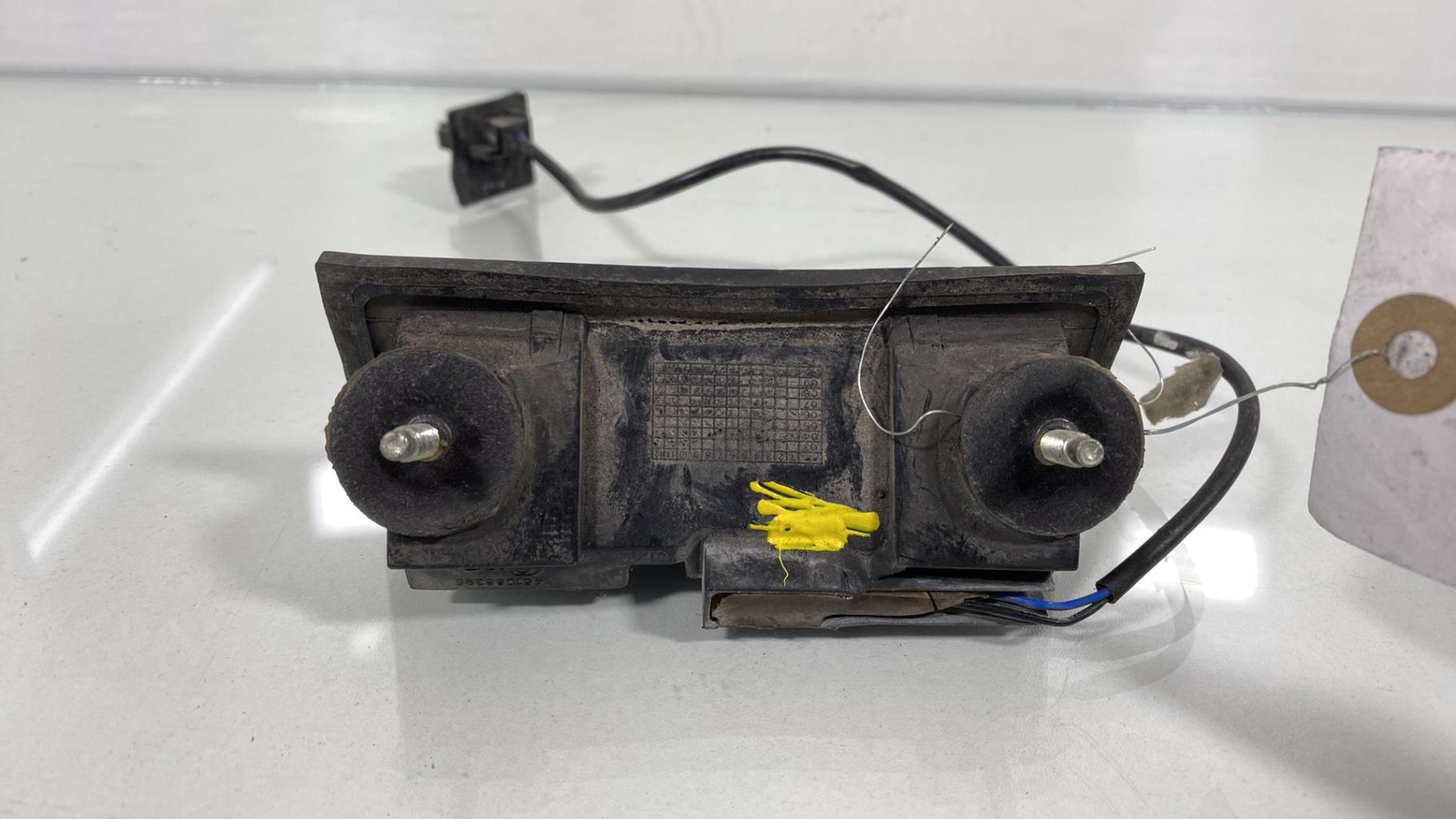 Bouton de coffre OPEL ASTRA H GTC PHASE 1 Diesel - 1