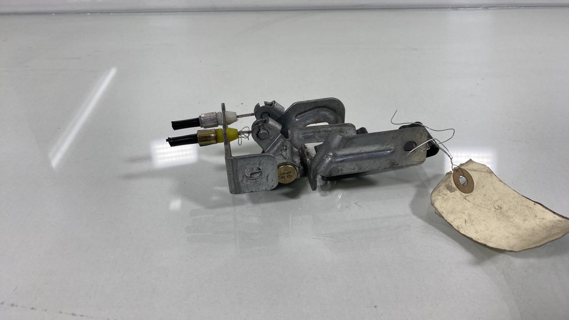 Bouton de coffre HONDA CIVIC 5 COUPE Essence - 1