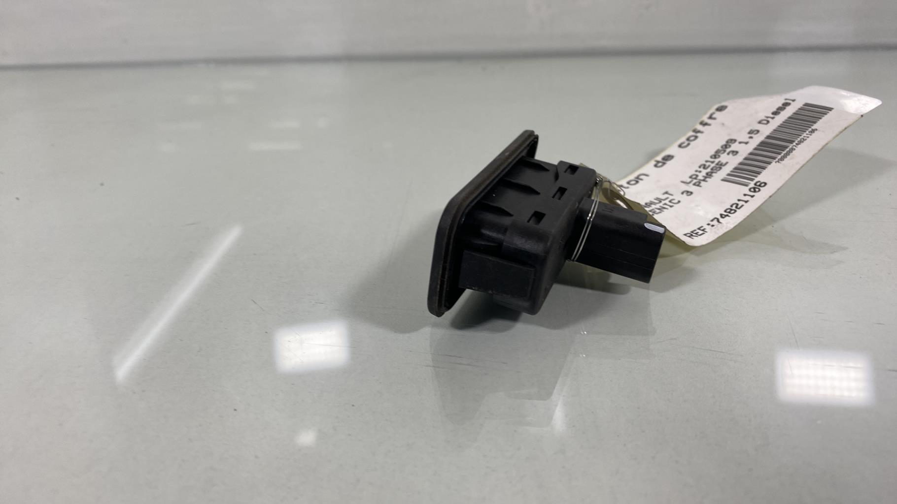 Bouton de coffre RENAULT SCENIC 3 PHASE 3 Diesel - 1