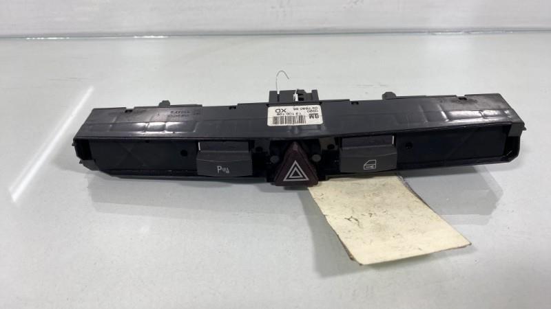 Interruttore luci emergenza OPEL ZAFIRA B PHASE 2 Diésel - 1