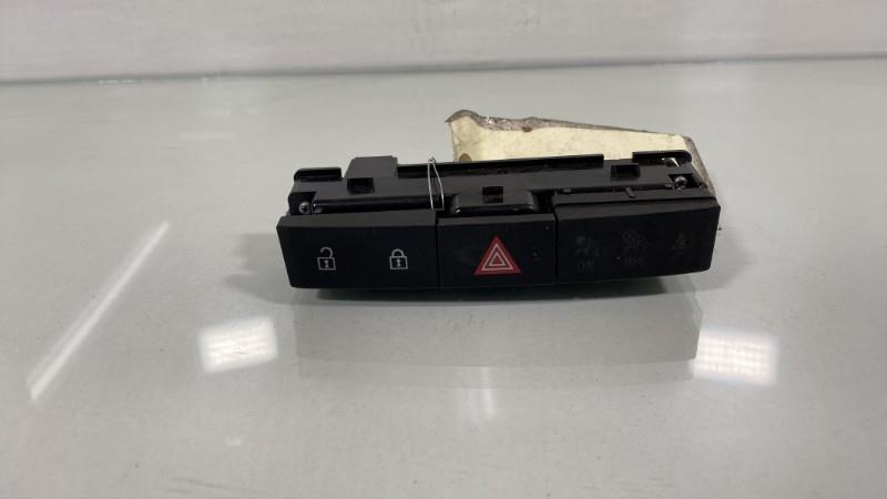 Bouton de warning OPEL ASTRA J PHASE 1 Diesel - 1