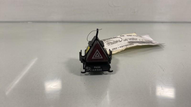 Bouton de warning MERCEDES CLASSE A 169 PHASE 2 Diesel - 1