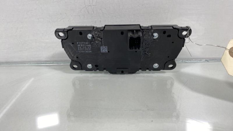 Bouton de warning FORD KUGA 2 PHASE 2 Diesel - 1