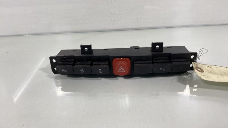 Bouton de warning OPEL ANTARA PHASE 2 Diesel - 1