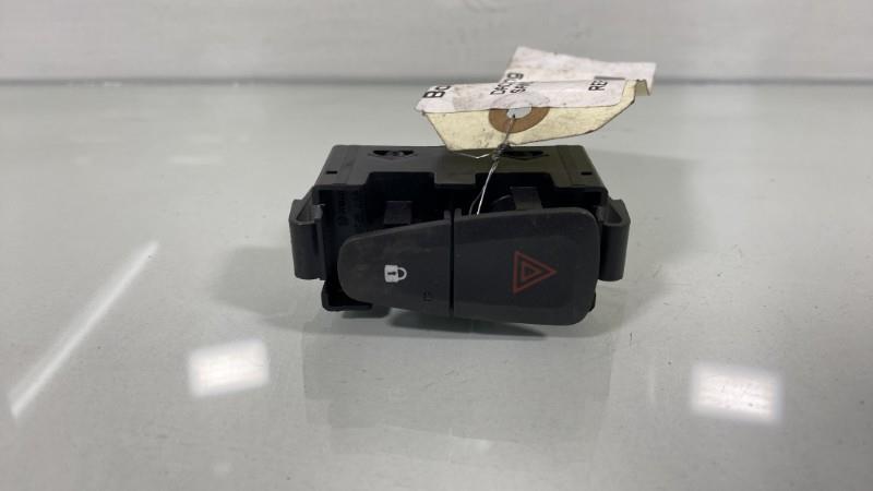 Bouton de warning DACIA SANDERO 2 PHASE 2 Essence - 1