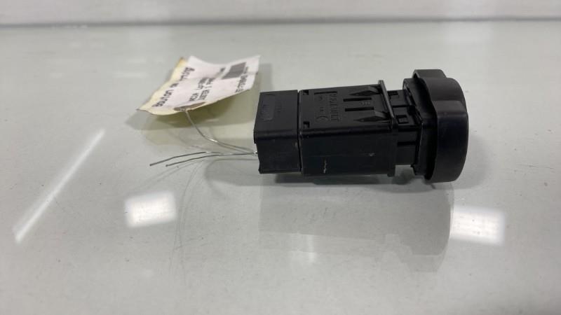 Bouton de warning DACIA DUSTER 1 PHASE 1 Diesel - 1