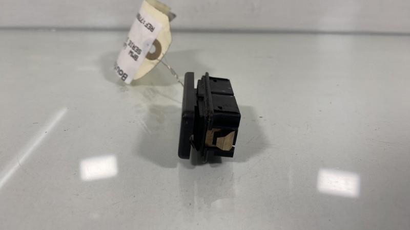 Bouton de warning BMW SERIE 3 E36 Essence - 1
