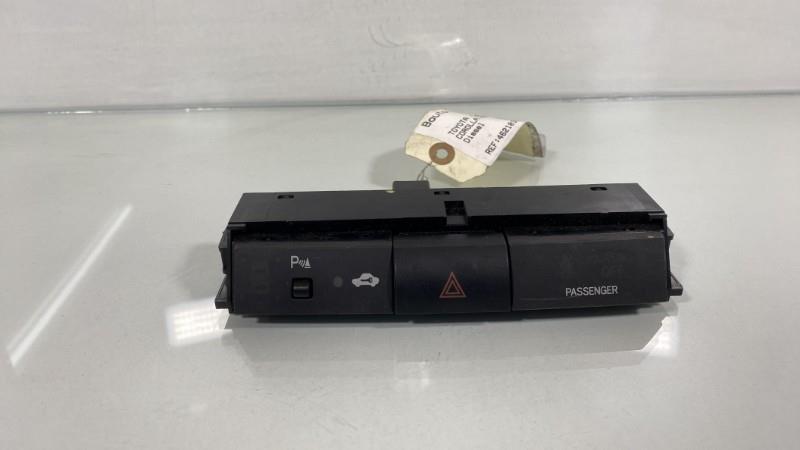Bouton de warning TOYOTA COROLLA VERSO 2 PHASE 2 Diesel - 1