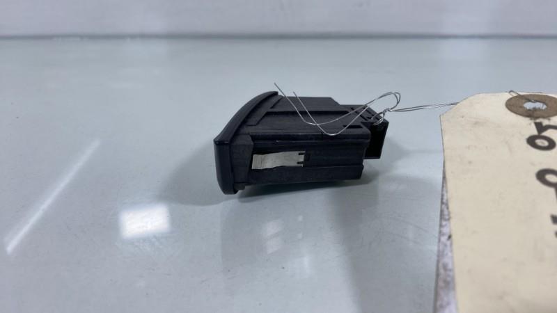 Bouton de warning AUDI A5 1 COUPE PHASE 1 Diesel - 1