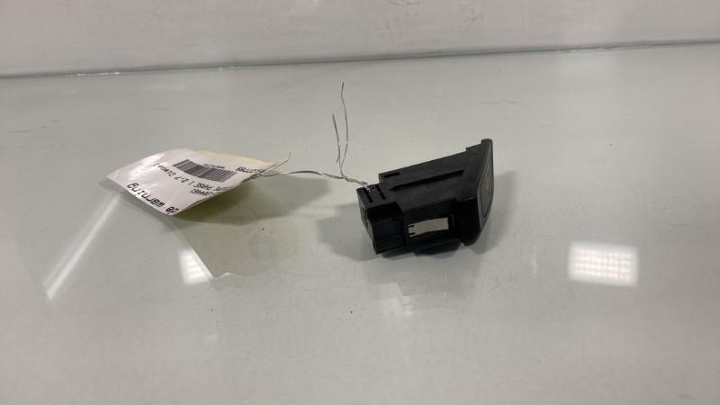 Bouton de warning AUDI A5 1 COUPE PHASE 1 Diesel - 1