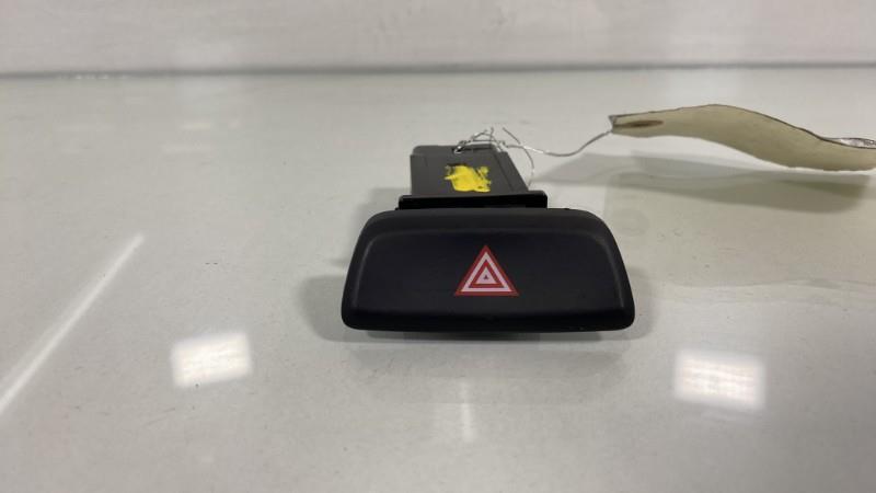 Bouton de warning KIA PICANTO 2 PHASE 1 Essence - 1