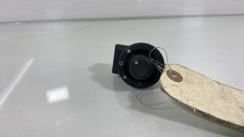 Commande retroviseurs RENAULT CLIO 3 PHASE 1 BREAK Diesel - 1