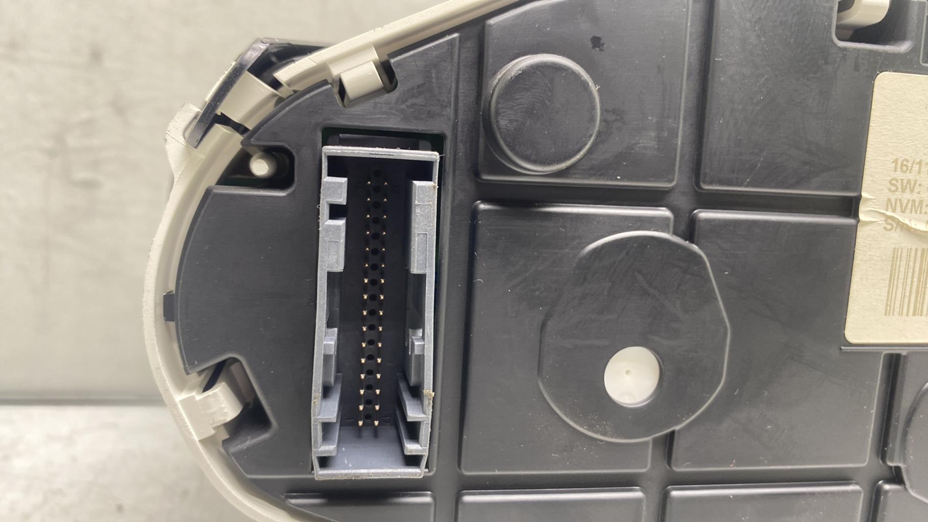 Compteur FORD B-MAX Essence - 1