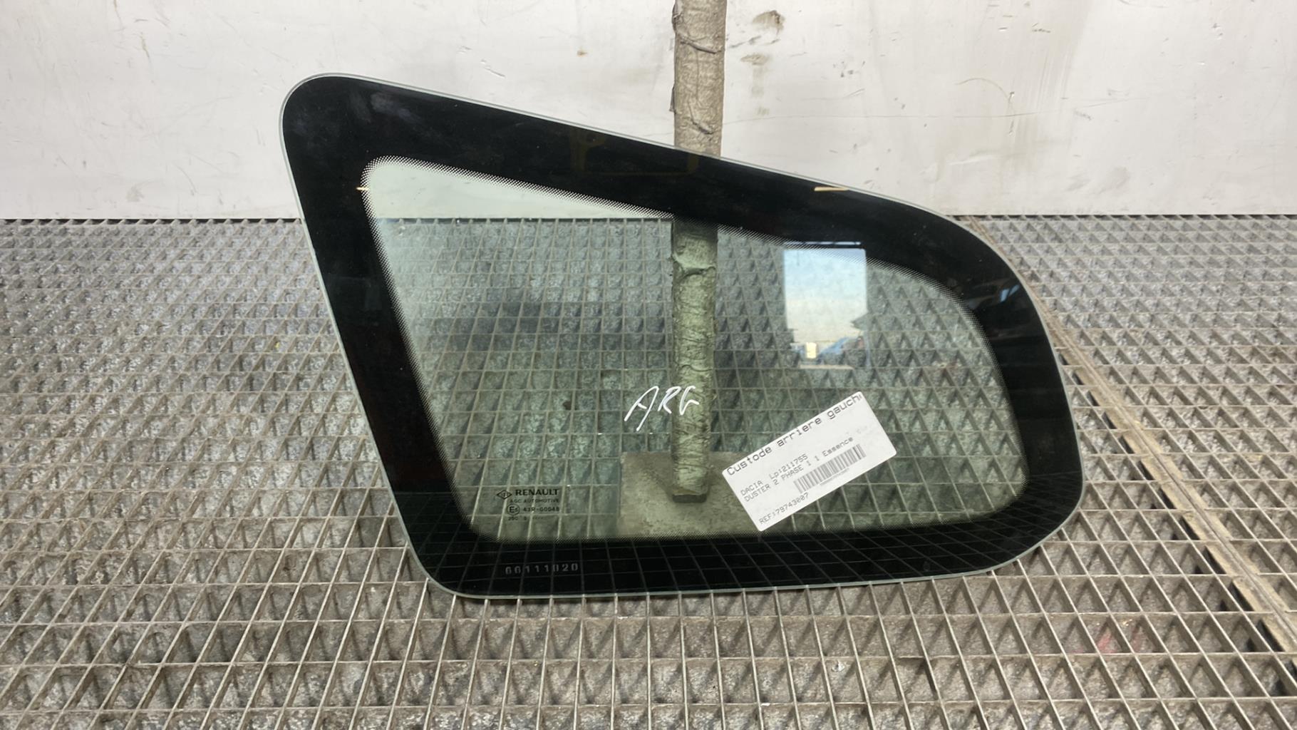 Custode arriere gauche DACIA DUSTER 2 PHASE 1 Essence - 1