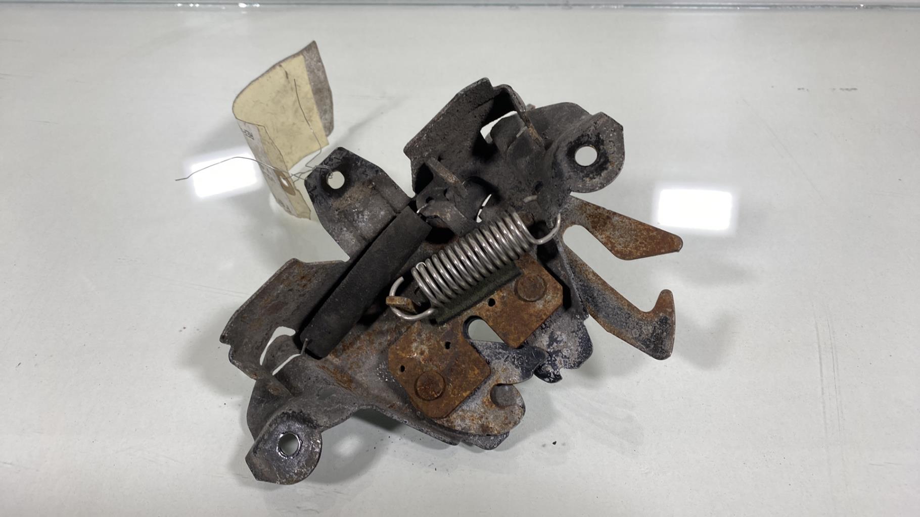 Fermeture de capot VOLVO V 40 1 PHASE 2 BREAK Diesel - 1