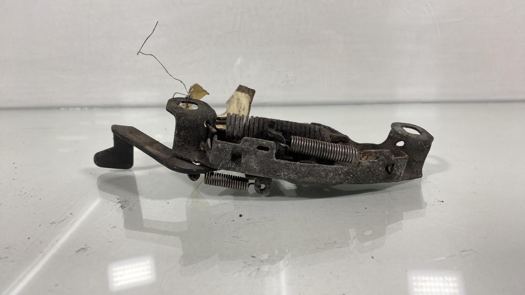 Chiusura cofano NISSAN PRIMERA 1 Gasolina - 1