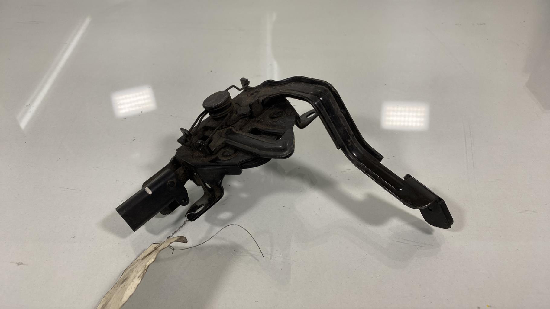 Fermeture de capot KIA RIO 3 PHASE 1 Essence - 1