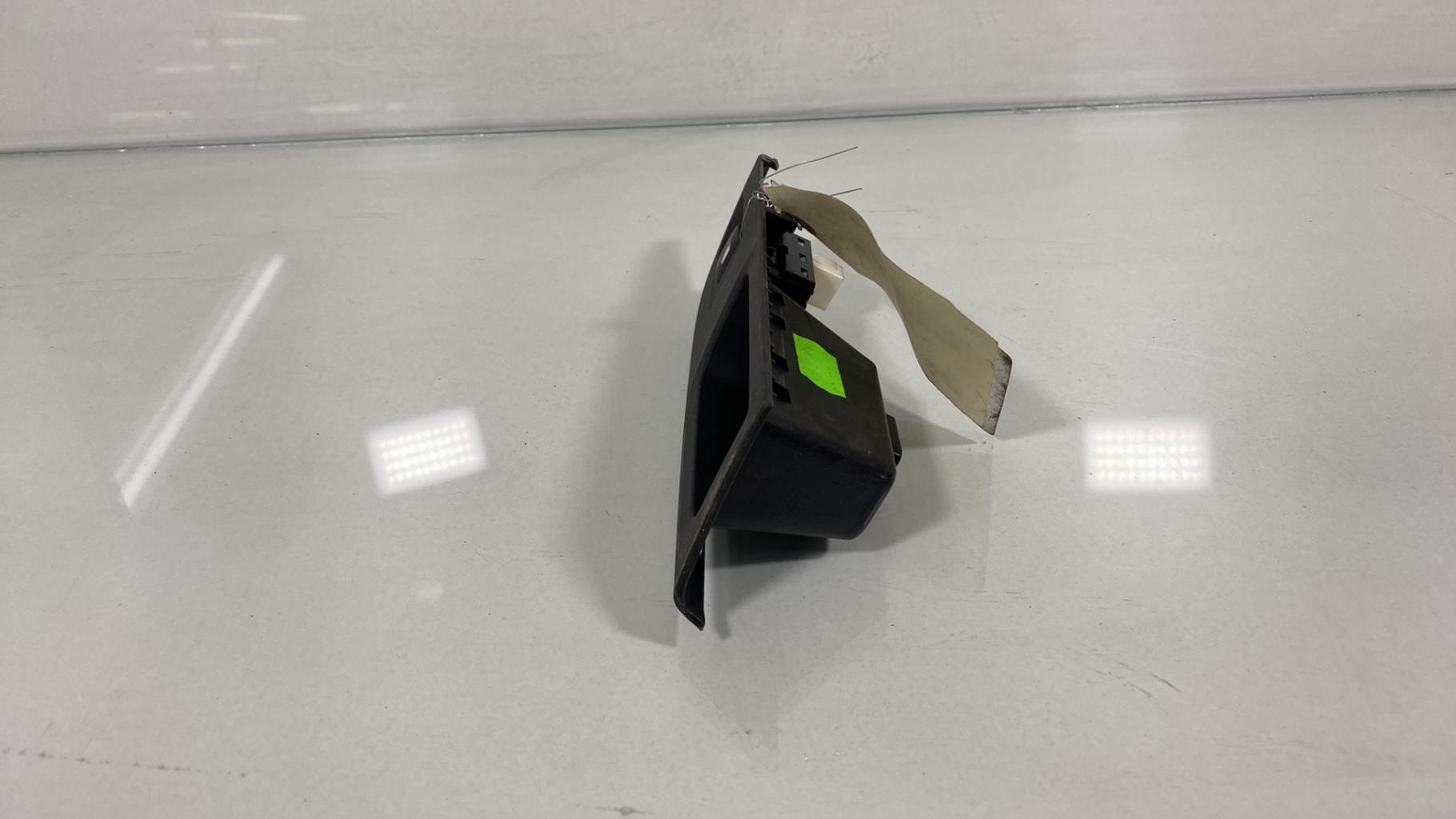 Interruttore lavacristalli posteriore destro OPEL CORSA F PHASE 1 Gasolina - 1