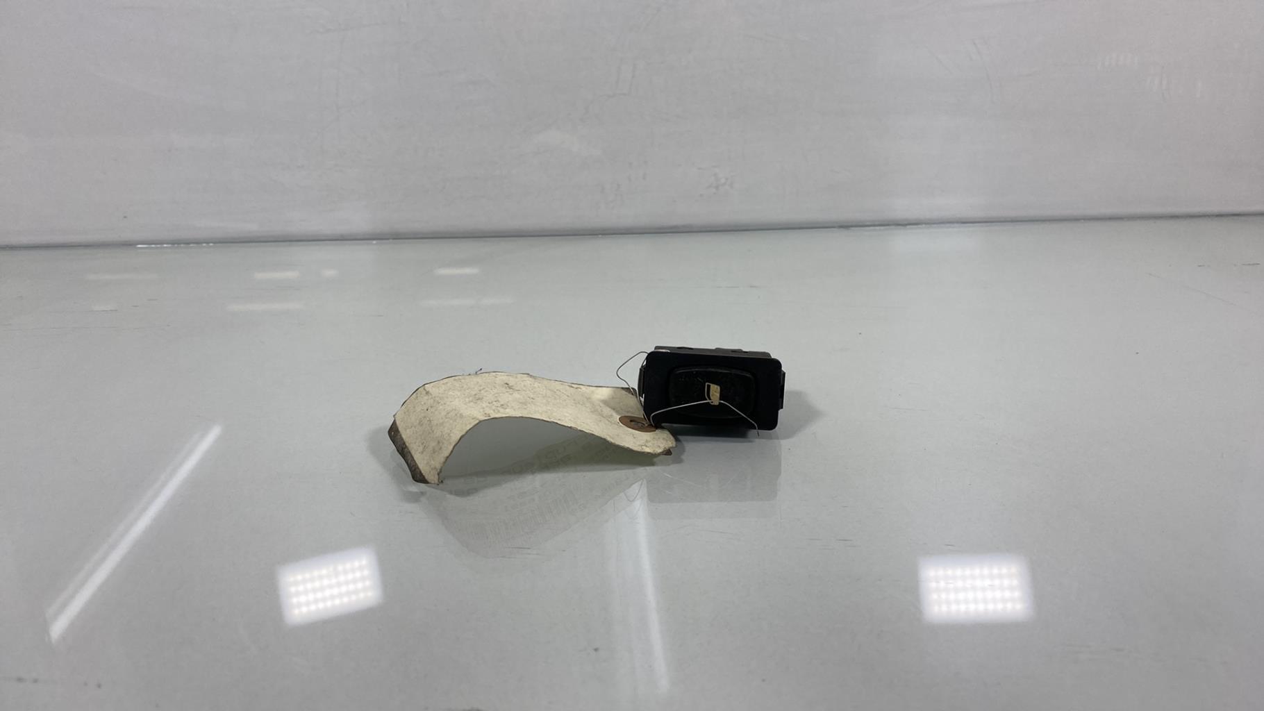 Interruttore lavacristalli posteriore sinistro CITROEN C8 Diésel - 1