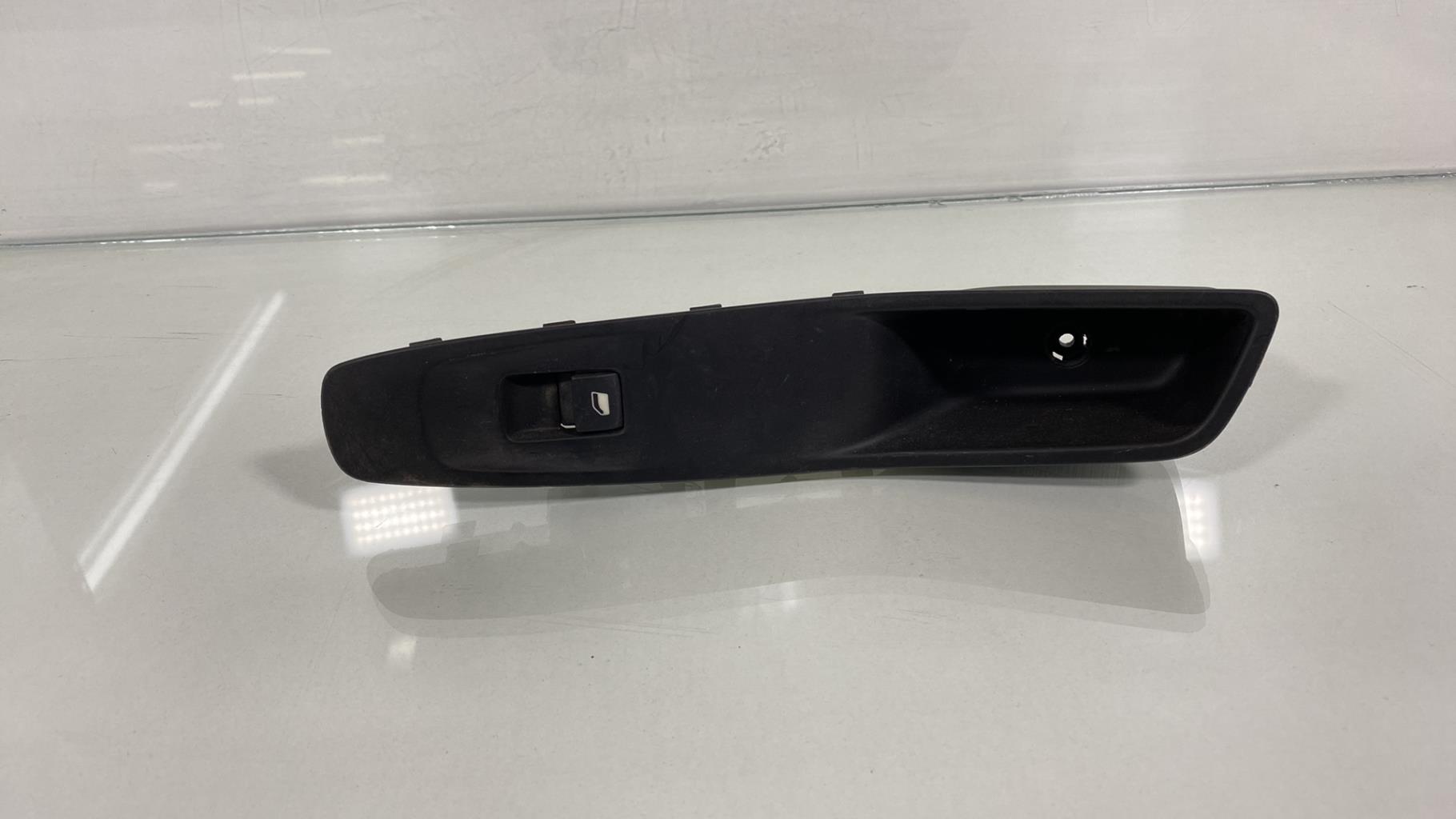 Interruttore lavacristalli posteriore sinistro OPEL GRANDLAND X 1 PHASE 1 Diésel - 1