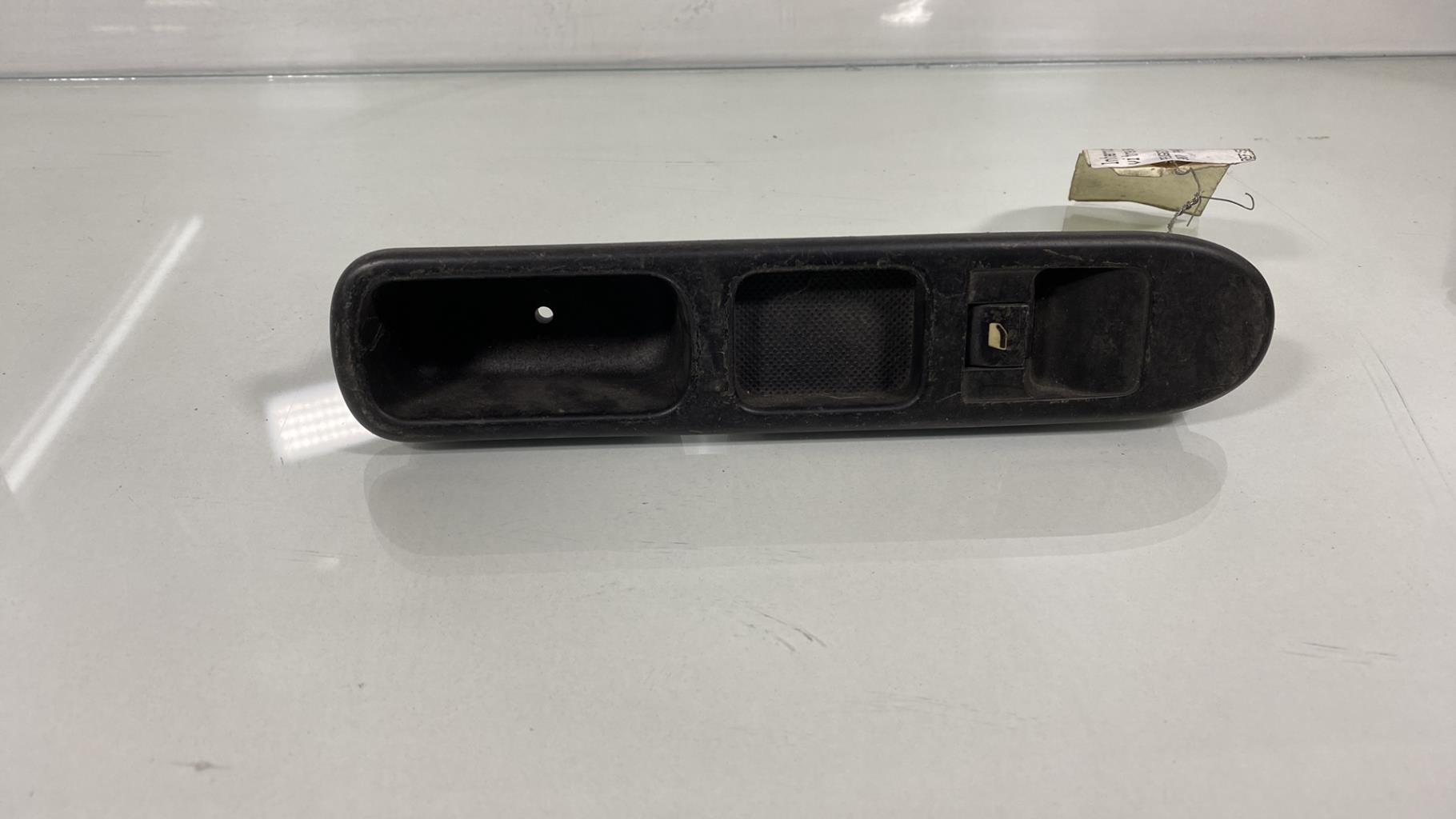 Interruttore lavacristalli anteriore destro PEUGEOT 307 PHASE 1 Diésel - 1