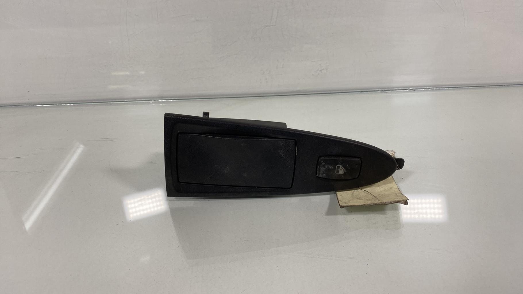 Interruttore lavacristalli anteriore destro FIAT CROMA 2 PHASE 2 BREAK Diésel - 1