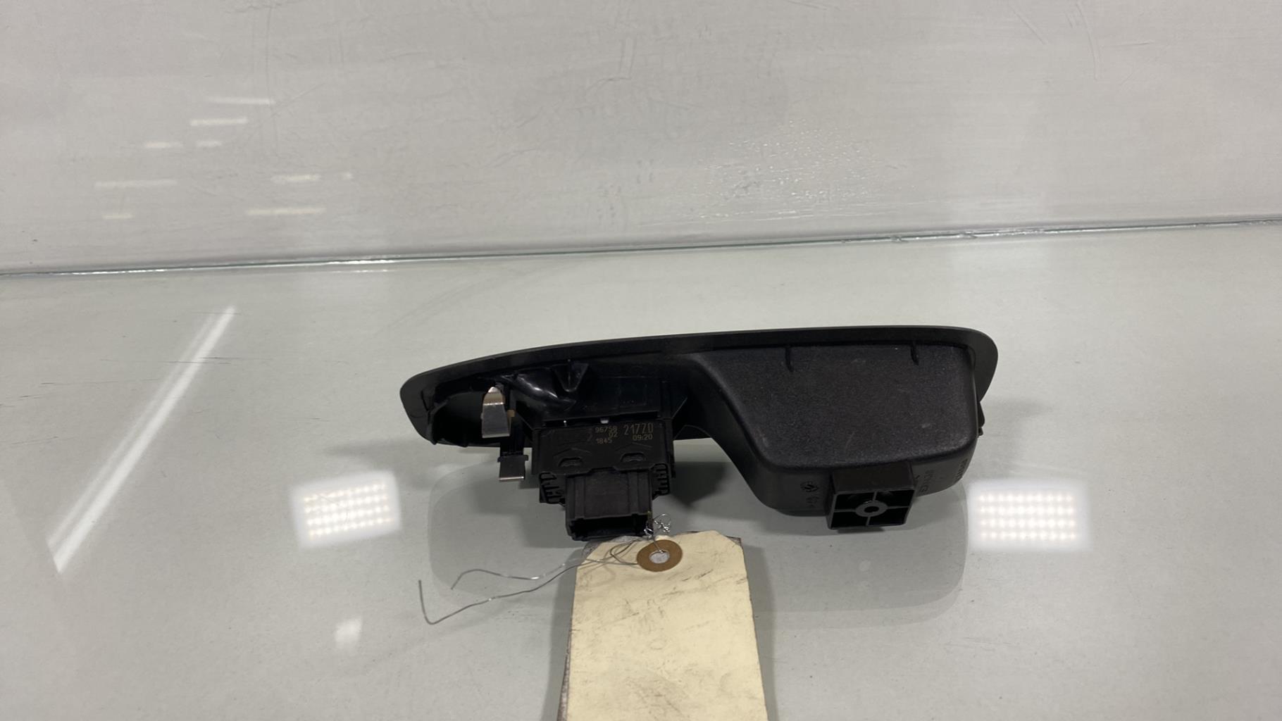 Interruttore lavacristalli anteriore destro PEUGEOT 208 1 PHASE 2 Gasolina - 1