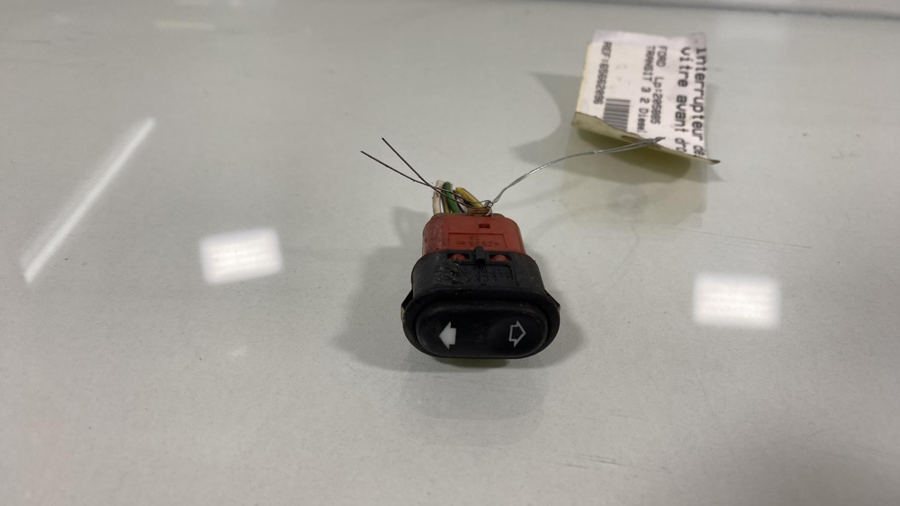 Interruttore lavacristalli anteriore destro FORD TRANSIT 3 Diésel - 1