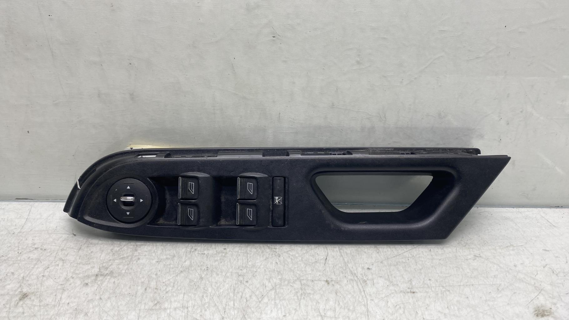 Interruttore lavacristalli anteriore sinistro FORD B-MAX Gasolina - 1
