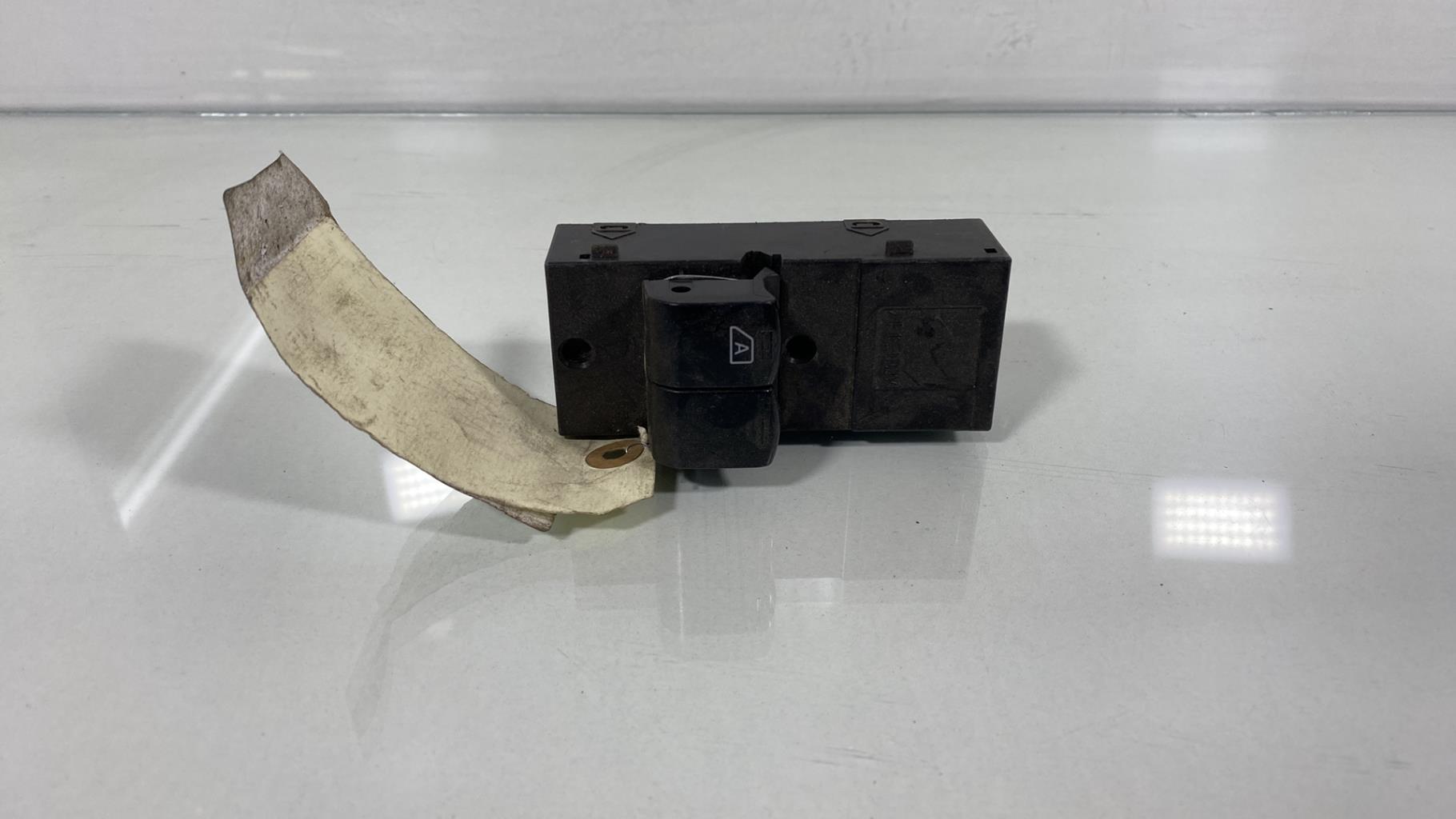 Interruttore lavacristalli anteriore sinistro NISSAN MICRA 3 PHASE 3 Diésel - 1