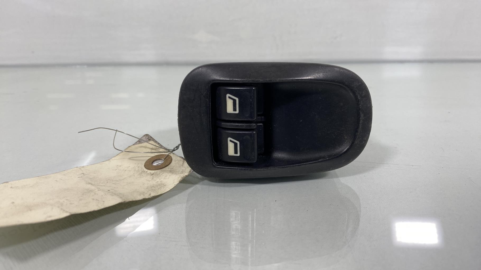 Interruttore lavacristalli anteriore sinistro PEUGEOT 206 PHASE 1 Diésel - 1