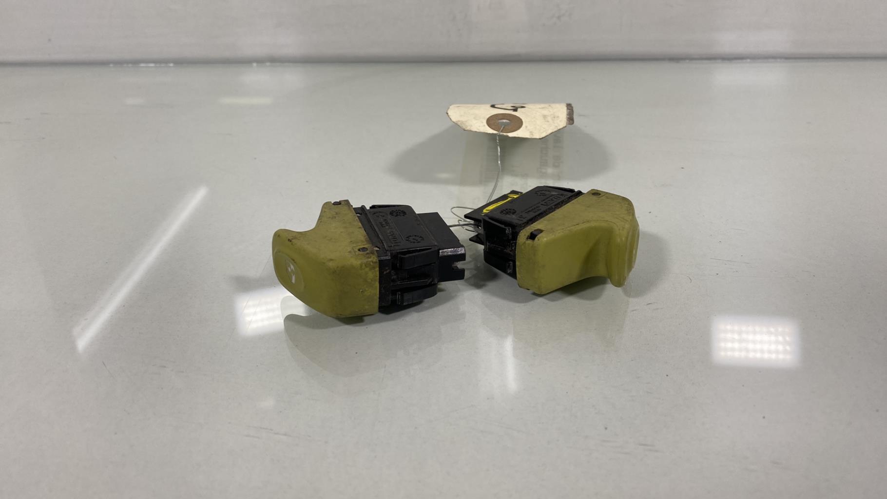 Interruttore lavacristalli anteriore sinistro RENAULT TWINGO 1 PHASE 2  - 1