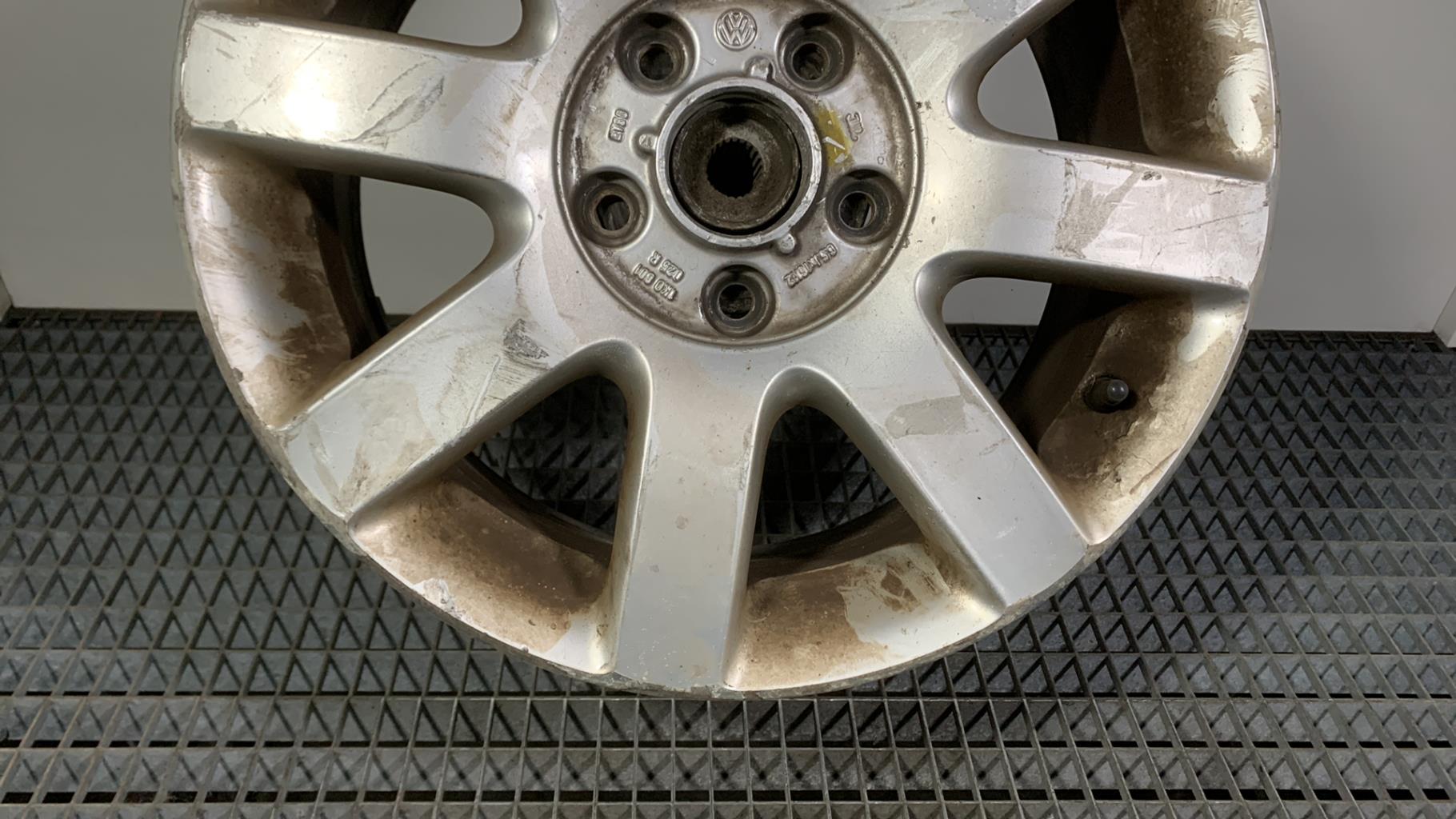 Jante VOLKSWAGEN GOLF 5  - 1