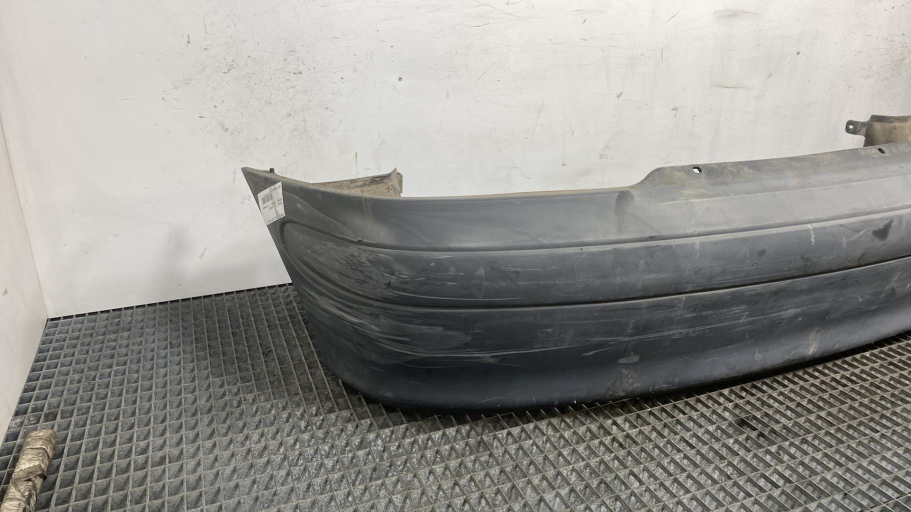 Paraurti posteriore RENAULT MEGANE 1 PHASE 1 Gasolina - 1