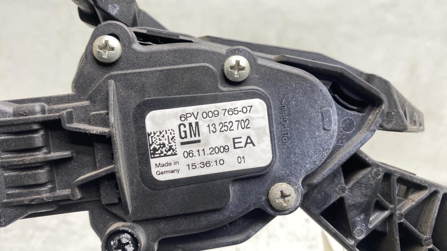 Pedale acceleratore OPEL ASTRA J PHASE 1 Diésel - 1