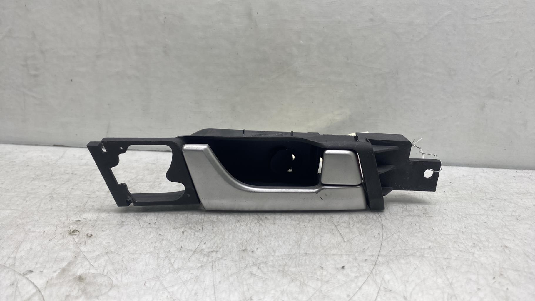 Maniglia interna posteriore destra CHEVROLET CAPTIVA PHASE 2 Diésel - 1