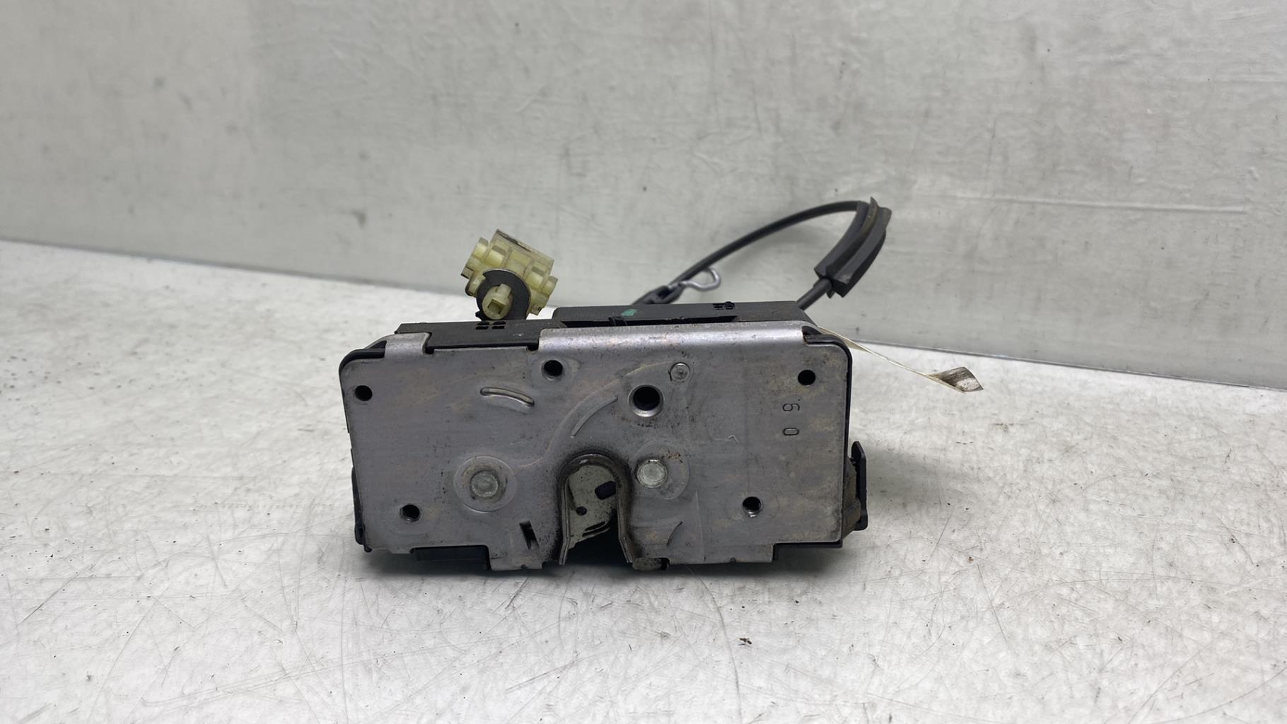 Serrure avant gauche OPEL CORSA D PHASE 1 Diesel - 1