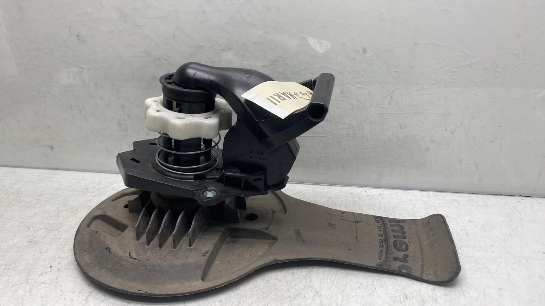 Treuil de roue de secours RENAULT MODUS PHASE 1 Diesel - 1