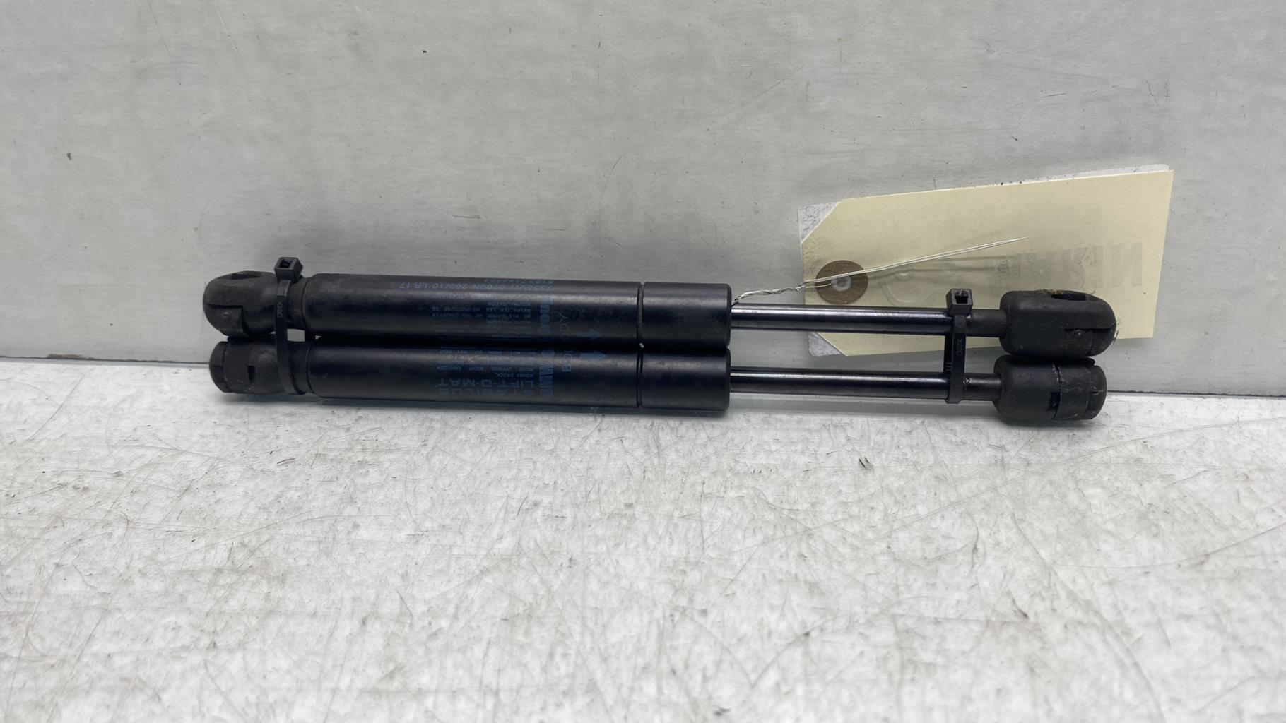 Verin de capot MINI MINI 2 R55 CLUBMAN PHASE 1 BREAK Essence - 1