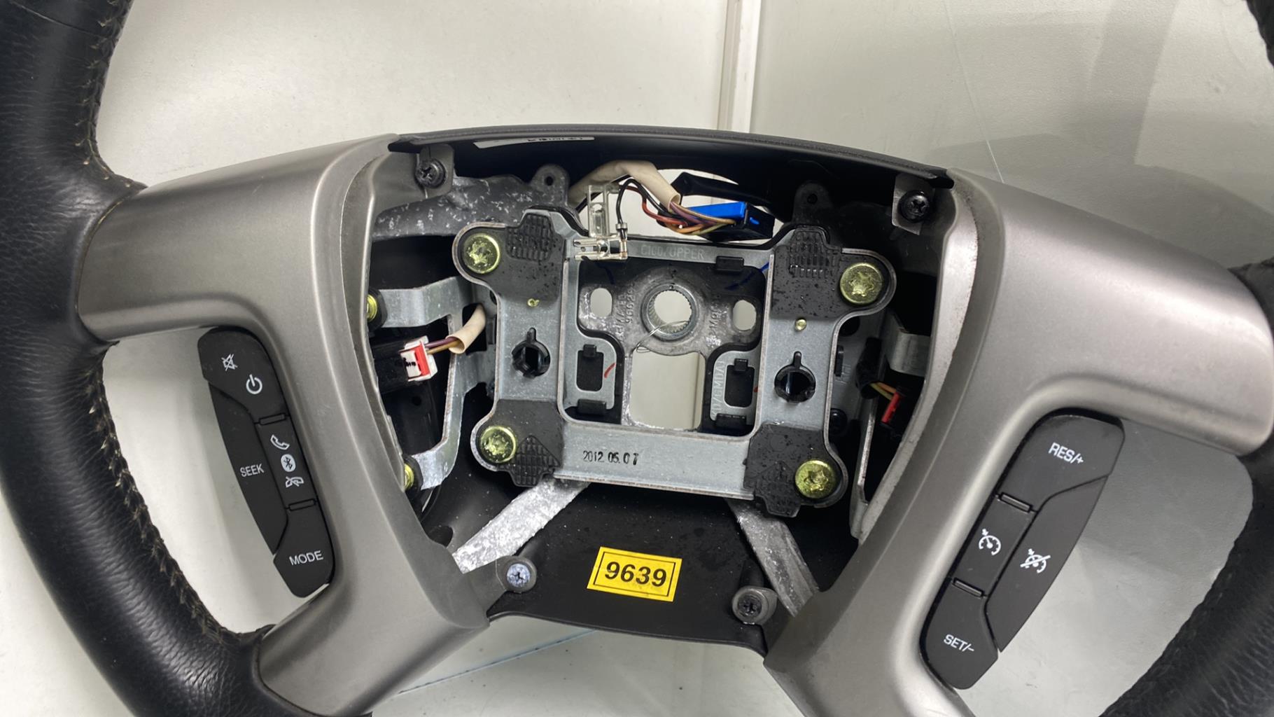 Volant CHEVROLET CAPTIVA PHASE 2 Diesel - 1